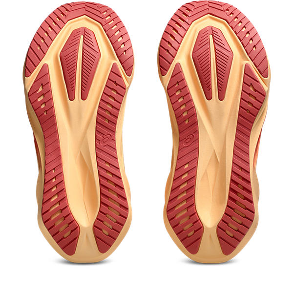 Asics Novablast 5 Rubble Red/Fawn