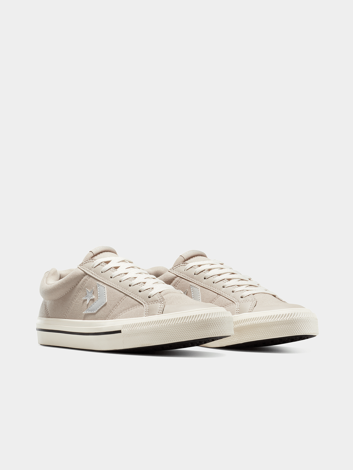 Converse Men&#39;s Classic Canvas Low-Top Sneakers: Comfortable, Stylish, Everyday Footwear