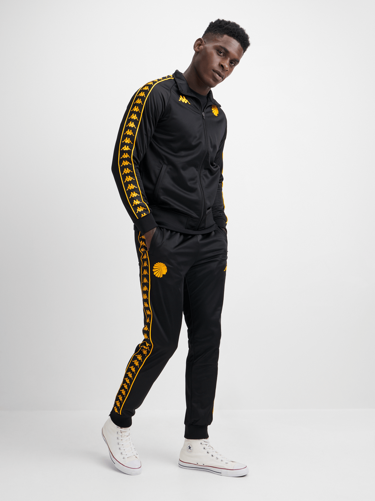 Kappa Men&#39;s Kaizer Chiefs Banda Rastoriam Black/Yellow Athletic Track Pants