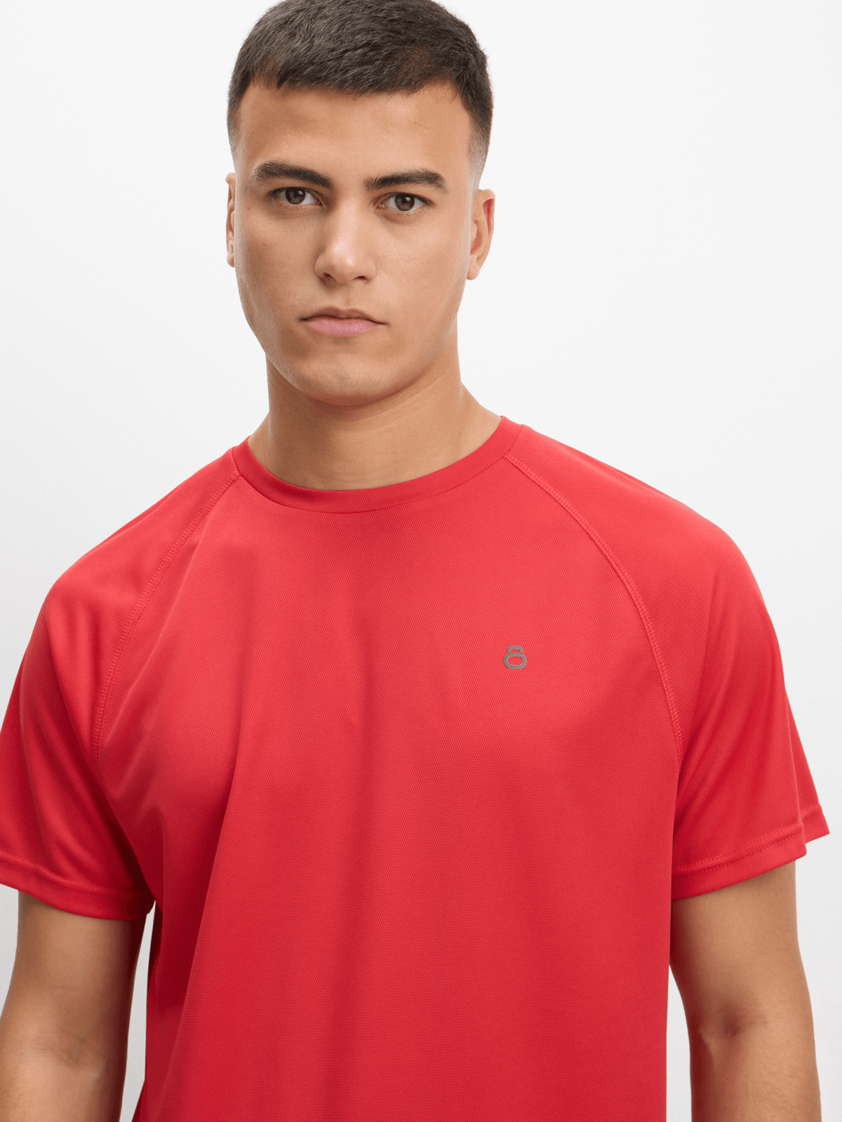 TS Men&#39;s Legacy Red Active Tee: Moisture-Wicking, UV Protection, Reflective Comfort.
