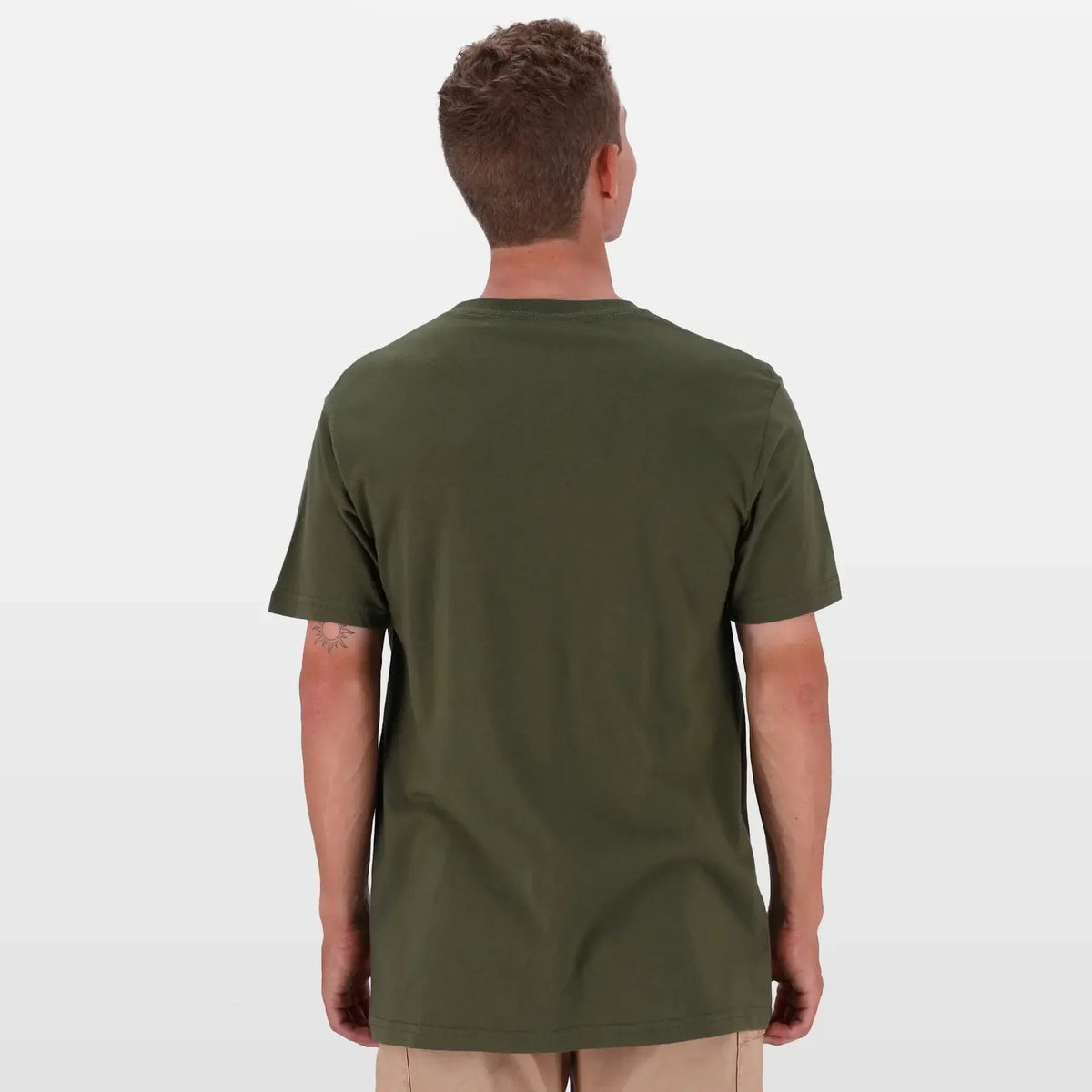 Salomon Men&#39;s Alpine Cotton T-Shirt: Sporty, Comfortable, Classic Crew Neck Top