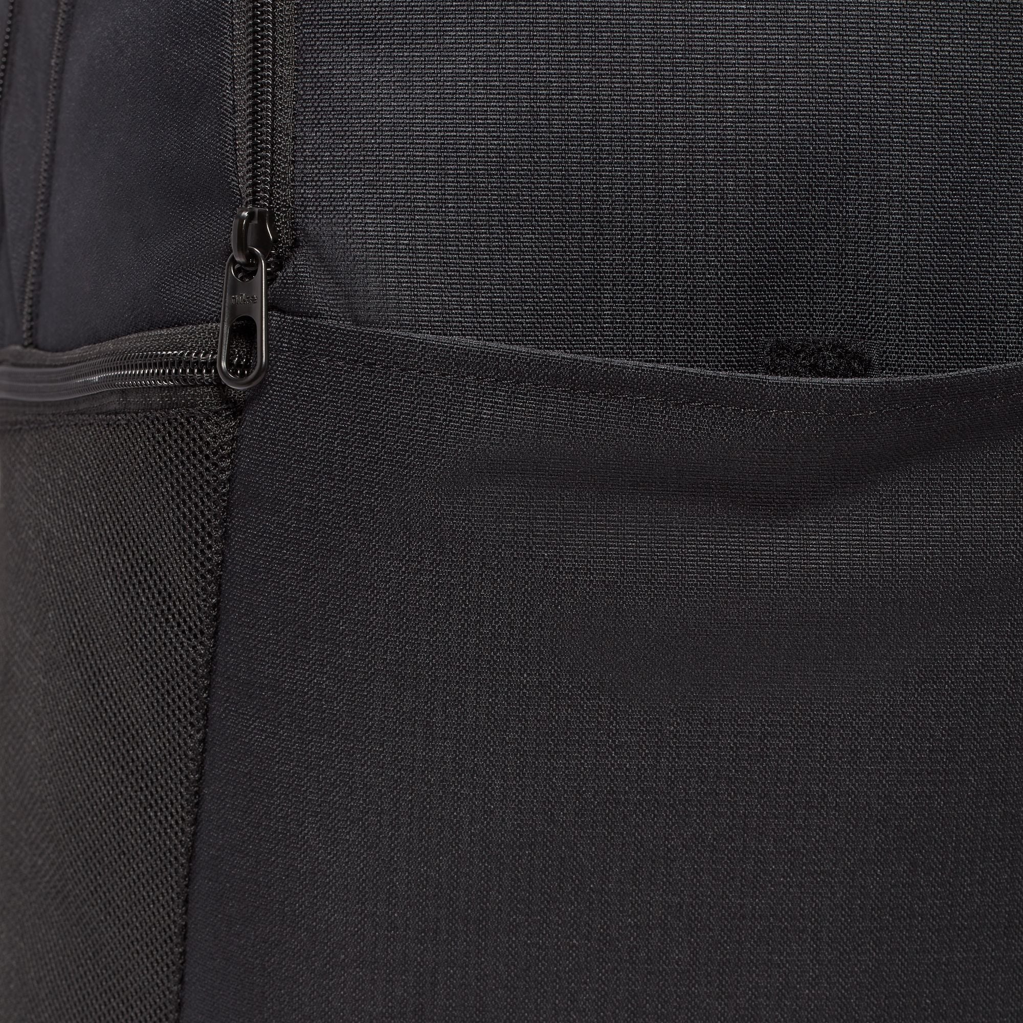 Nike Brasilia 9.5 Black