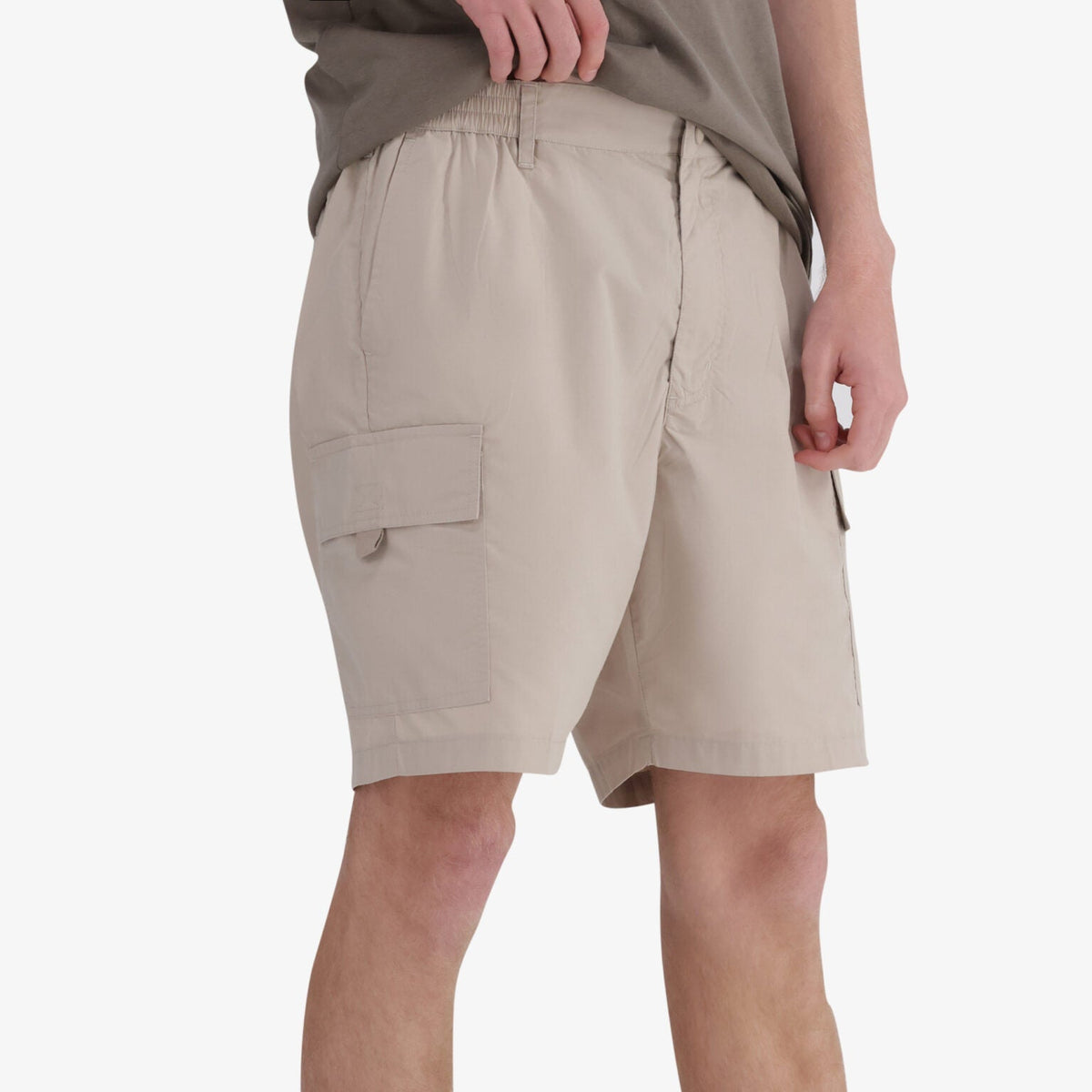 Hi-Tec Men&#39;s Durable 7-Inch Cargo Shorts: Multi-Pocket Comfort for Outdoor Adventures