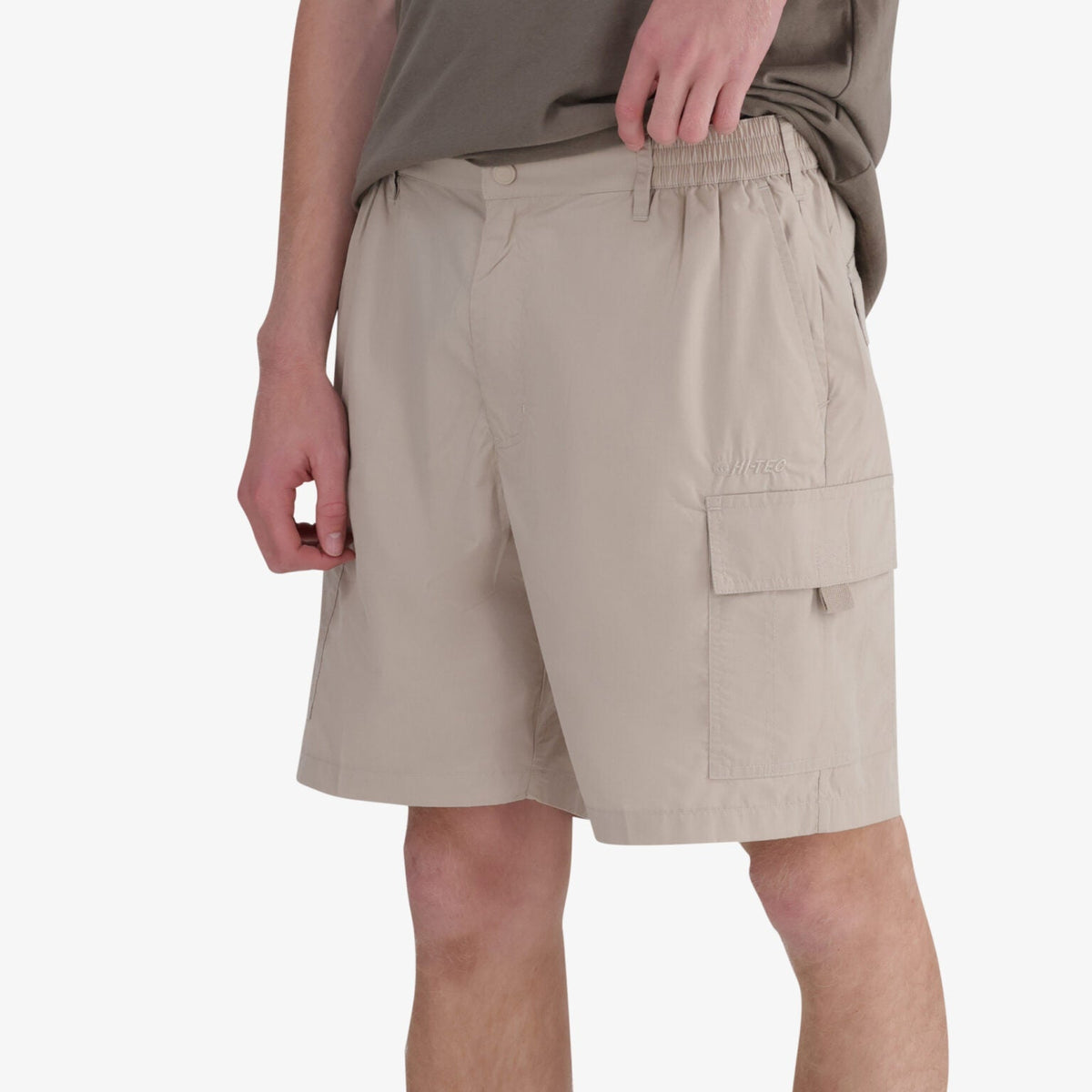 Hi-Tec Men&#39;s Durable 7-Inch Cargo Shorts: Multi-Pocket Comfort for Outdoor Adventures