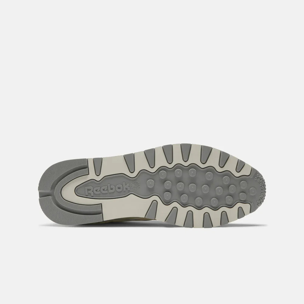 Classic Leather 1983 Vintage Shoes (2)