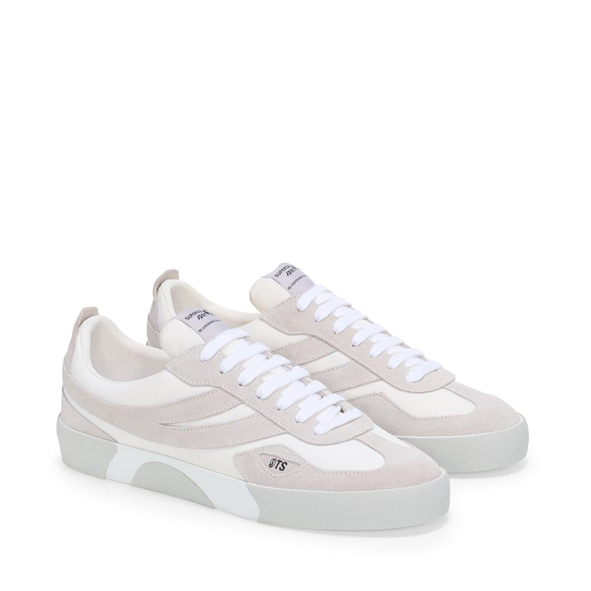 1499 9TS COURT - WHITE GREY SILVER