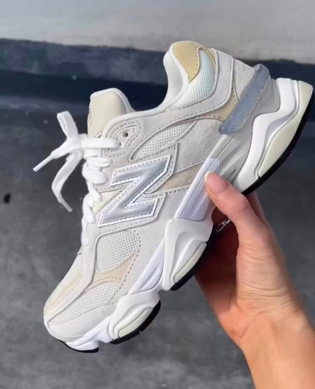 NEW BALANCE 9060 KHAKI