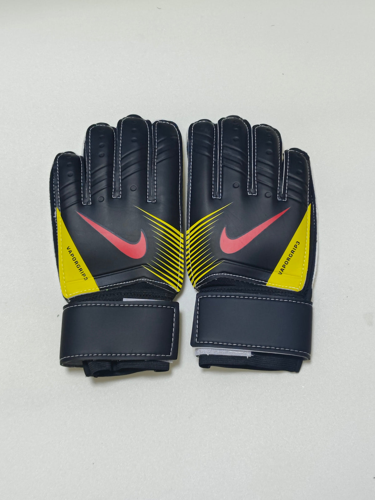 N15 Nike goalkeeper gloves Black