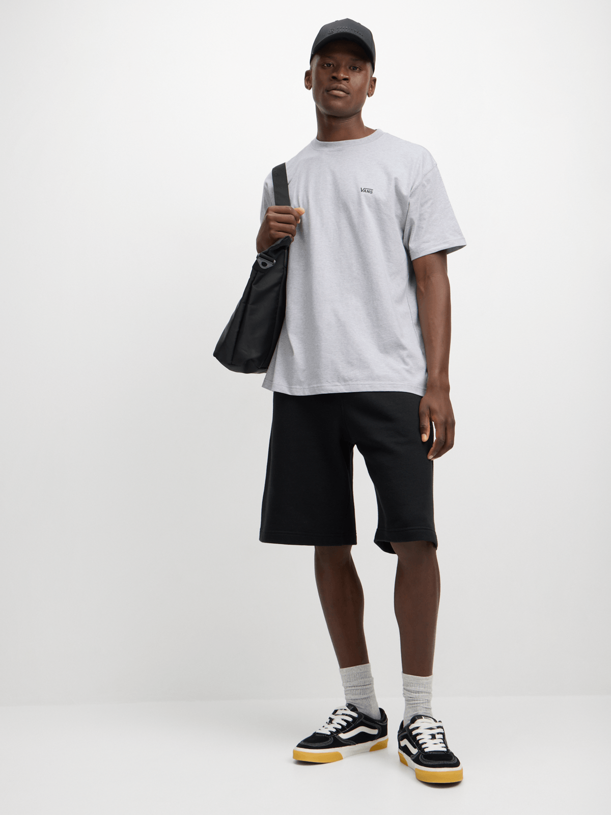 Vans Men&#39;s Classic Fit Left Chest Logo Grey Short Sleeve T-Shirt Tee