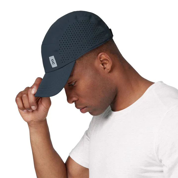 On Lightweight Cap Navy