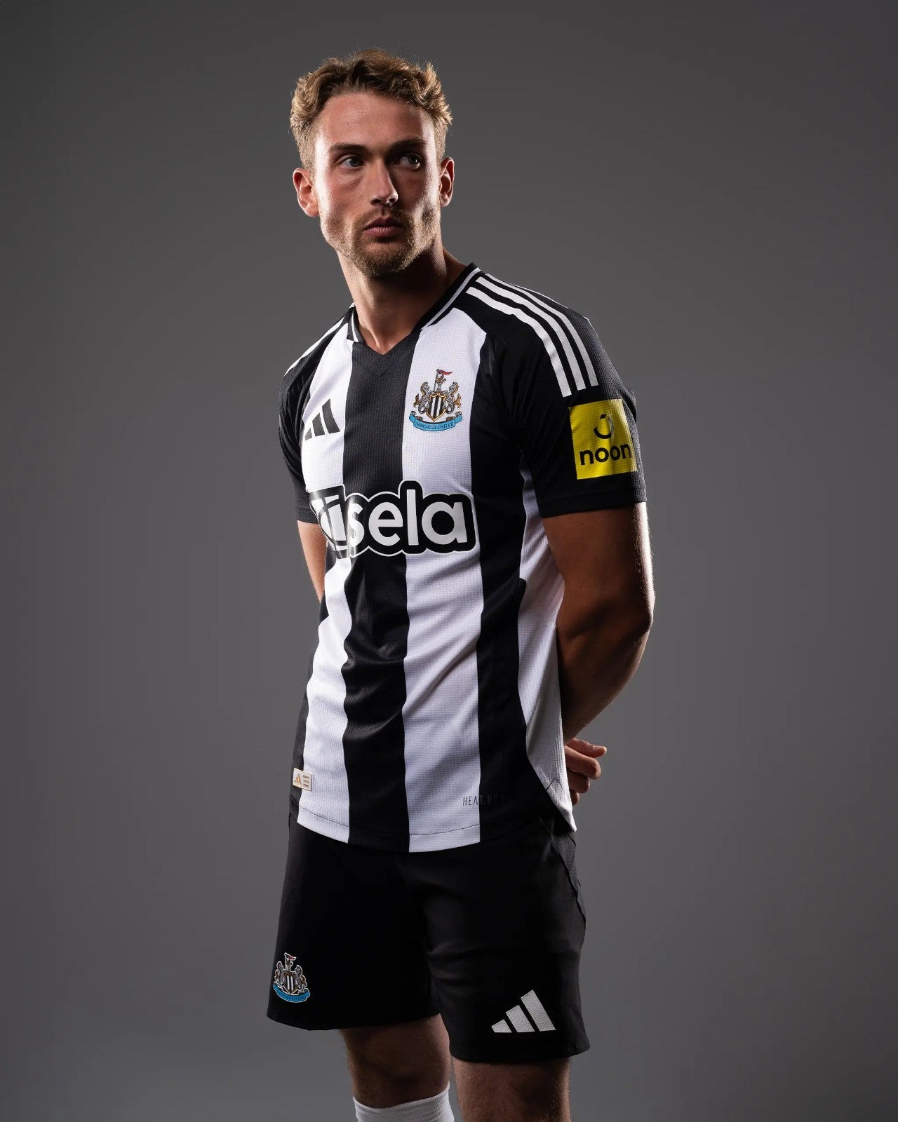 Newcastle United FC 24/25 home Jersey (Player Version)